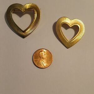 Gold Heart-Shaped Brooch Set